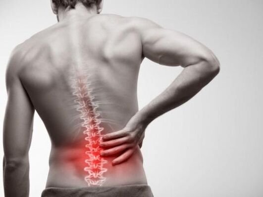 đau lưng vùng thắt lưng